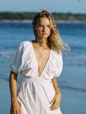 Sabo Skirt White Ruched V-Neck Dress